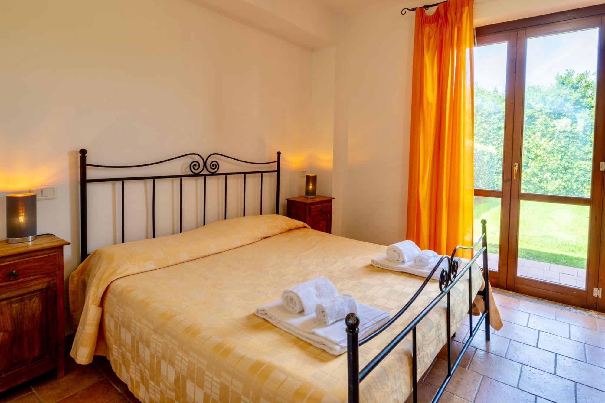 Isa - Residence With Swimming Pool In Sorano, Apartments With Air Conditioning And Private Outdoor Area Luaran gambar